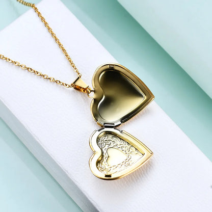 Vintage Stainless Steel Heart Locket Necklace - Ideal Gift for Women & Girls